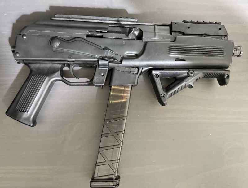 PAK-9 with two magazines 