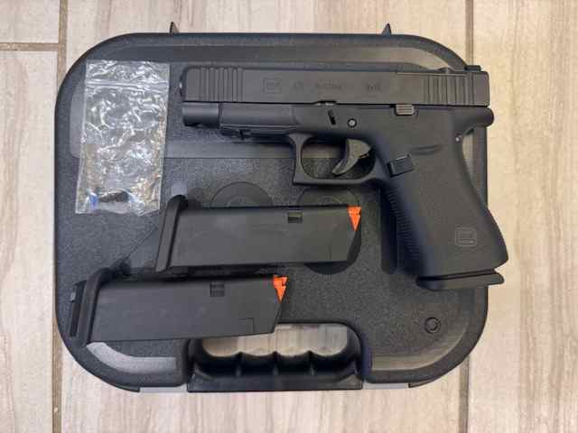 Glock 48 MOS with 3 Mags