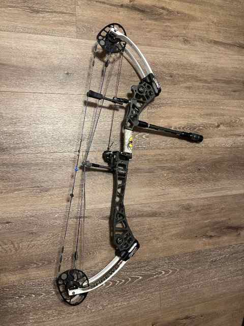 Mathews Halon x comp compound bow 