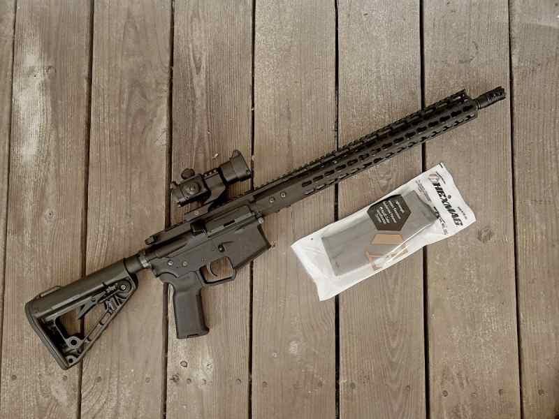 Rise Armament RA200 Billet AR 15 8.jpg