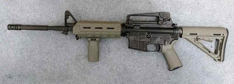 Bushmaster  XM15-E2S Carbine 5.56