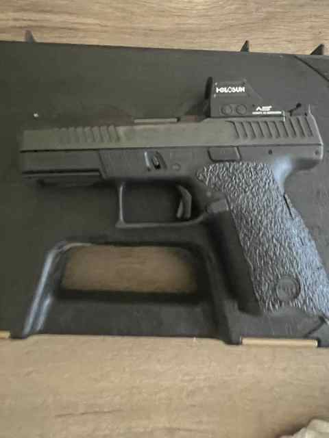 CZ P10c W/Holosun 507c X2
