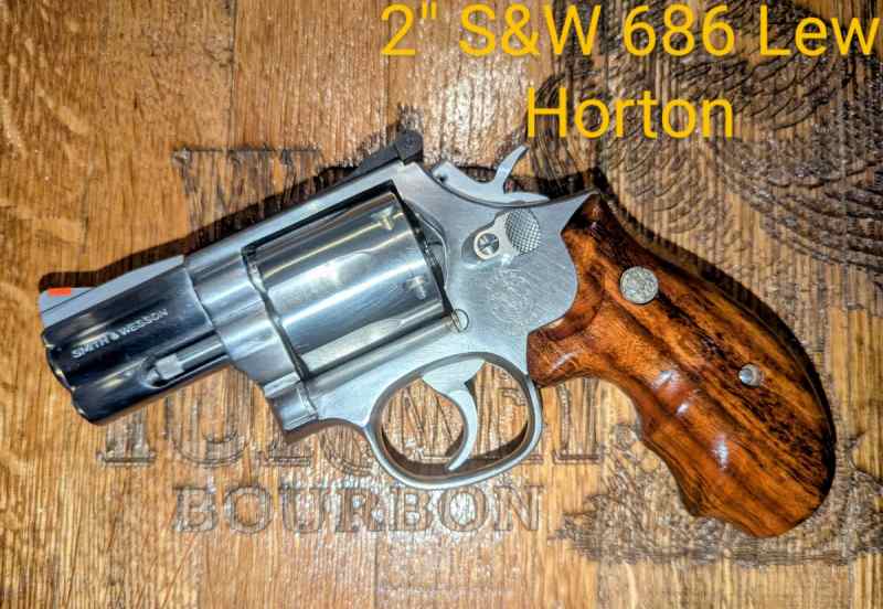 2&quot; S&amp;W 686 Lew Horton stainless