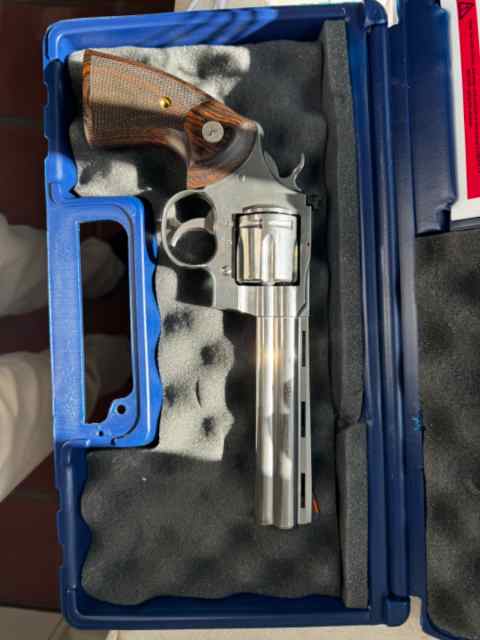 Colt Python 6 Inch