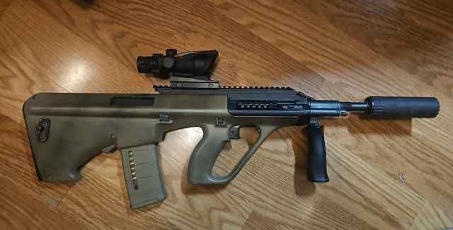 Steyr Aug