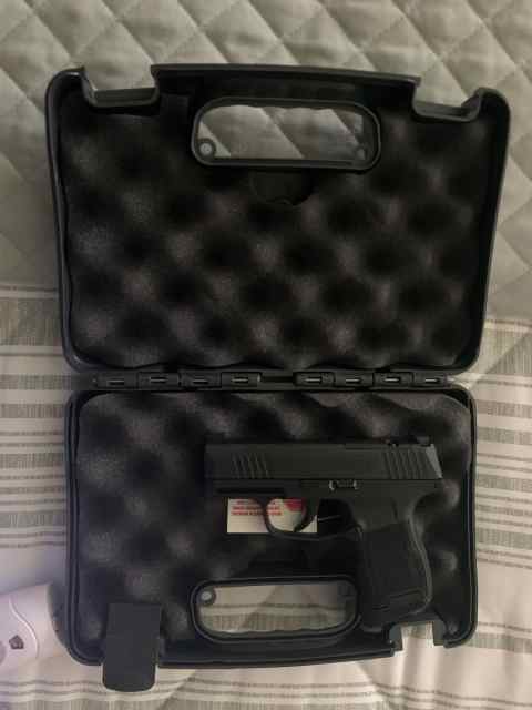 sig-case-jpg.jpg