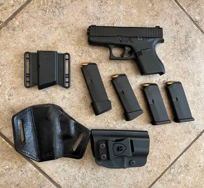 For sale Glock 43 (with 43x factory slide) extras