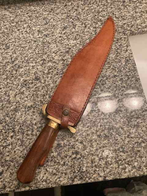 Bowie knife