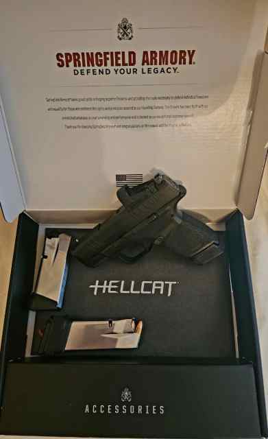Springfield Hellcat OSP with SMSc Red Dot