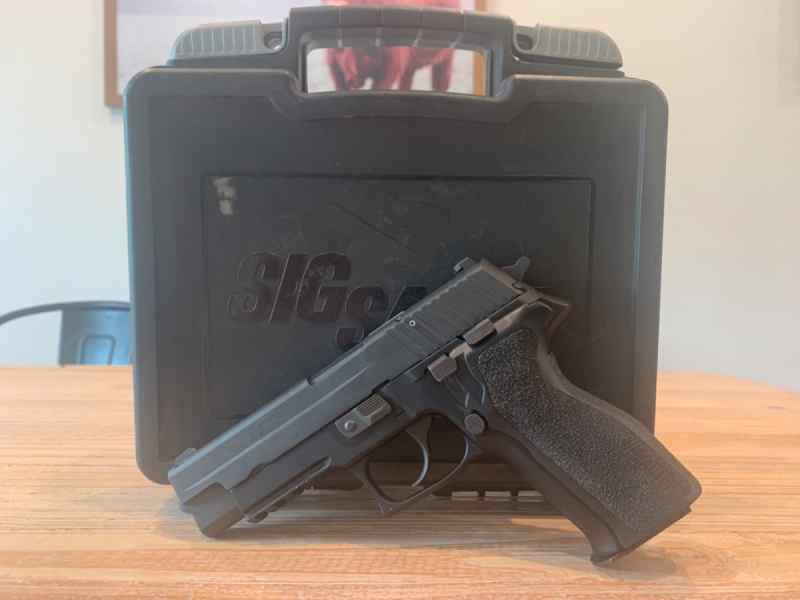 Sig Sauer P226R .40 S&amp;W