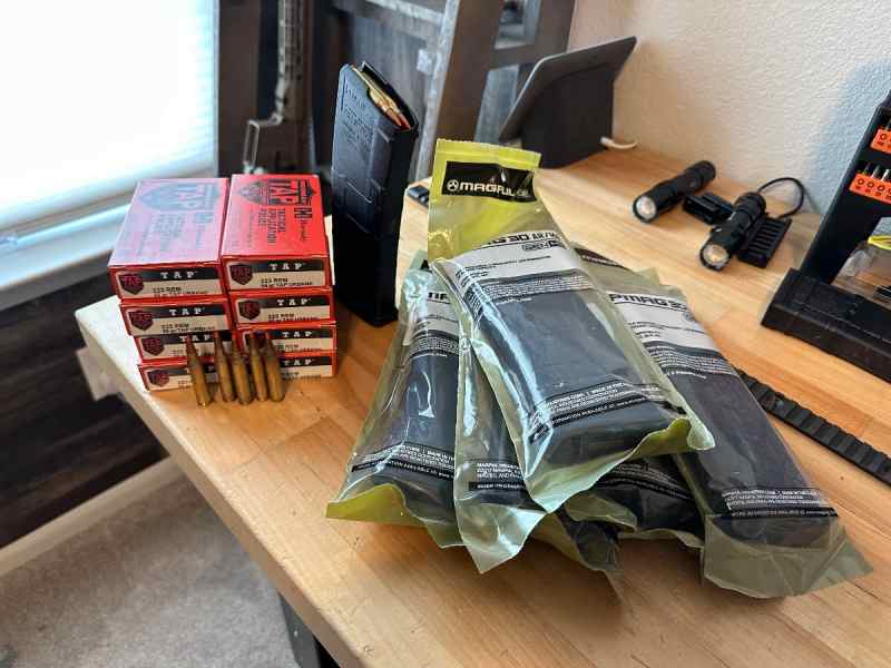 223 Hornady Tap 55gr ammo &amp; 6 30rd Pmags