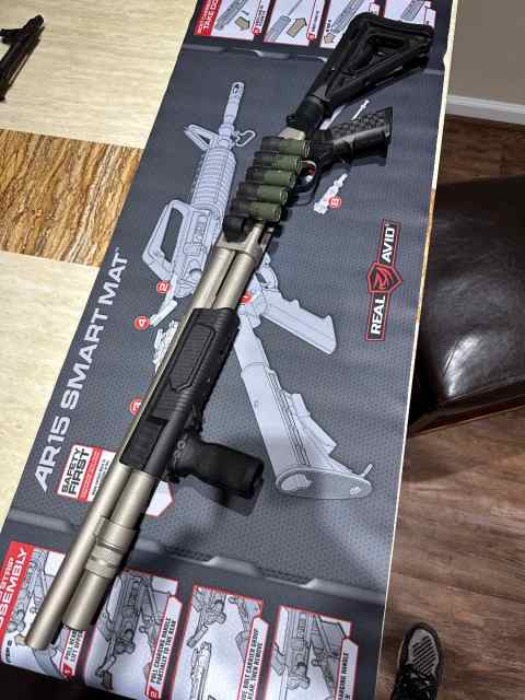 Mossberg 590 Mariner