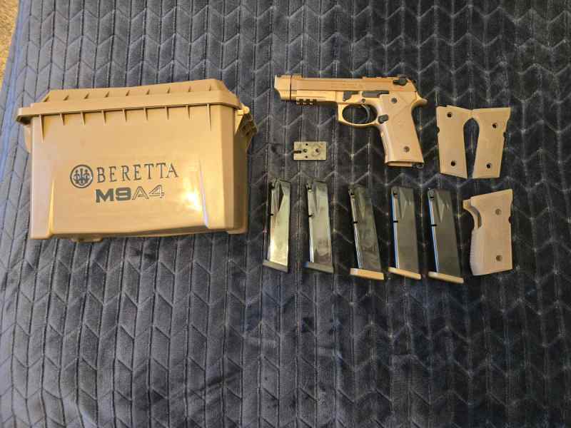 WTS Beretta M9A4 Centurion plus extras. 