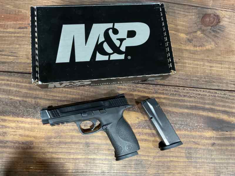 Smith &amp; Wesson M&amp;P 45 .45 acp