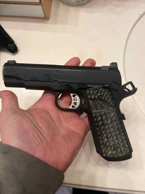 Springfield Armory TRP Commander