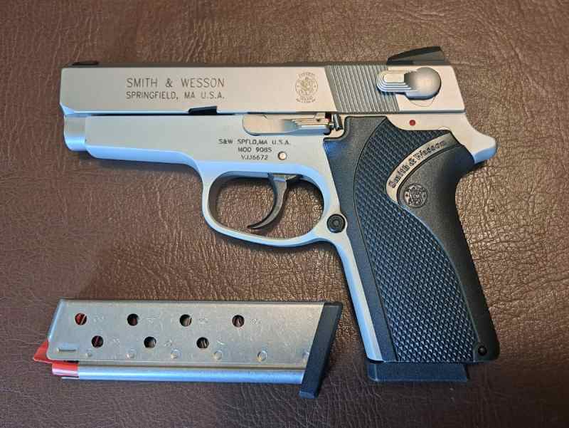 S&amp;W 908 9mm $400.00