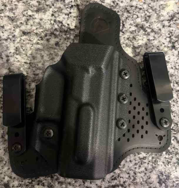 BLACK ARCH HOLSTER for a CZ-P10S 