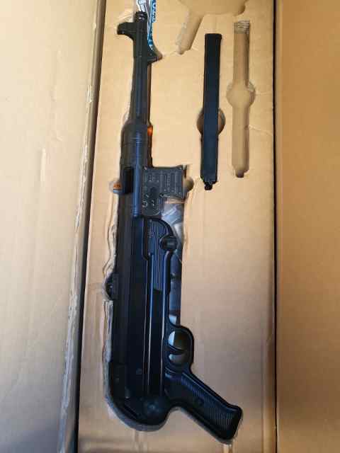 AT German Mp40