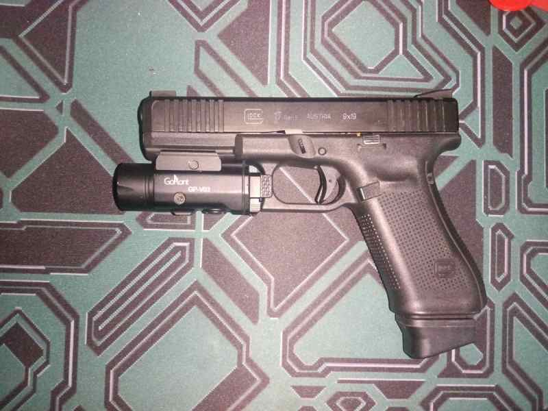 Glock 17 gen 5 9mm FS or FT