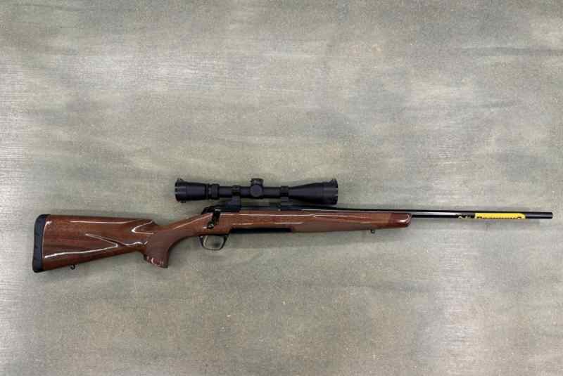 Like New Browning X-Bolt Medallion 30-06 w/Leupold