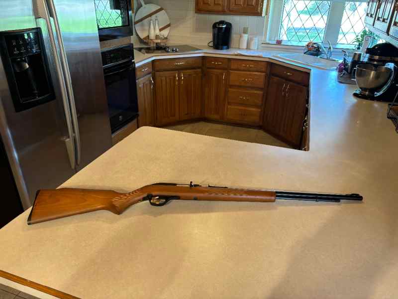 Marlin Model 60 / Like New 22LR