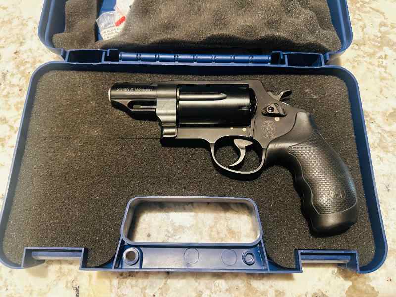 Smith and Wesson Governor