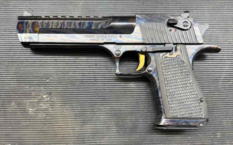 Desert Eagle Case Colored 50AE