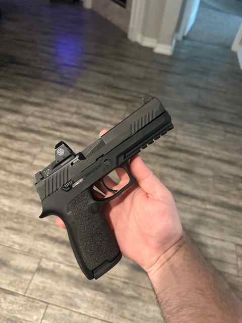 Sig P320 with Romeo 1 