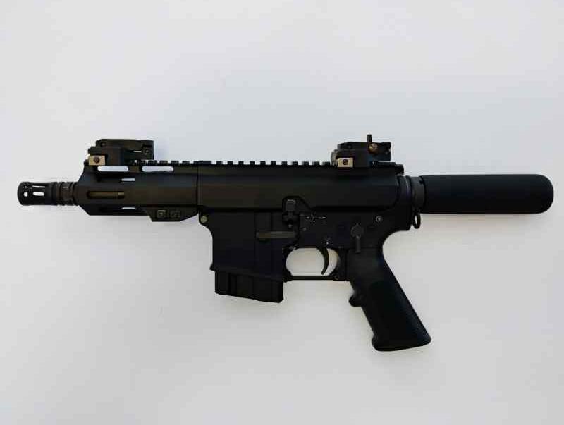 AR-15 pistol 