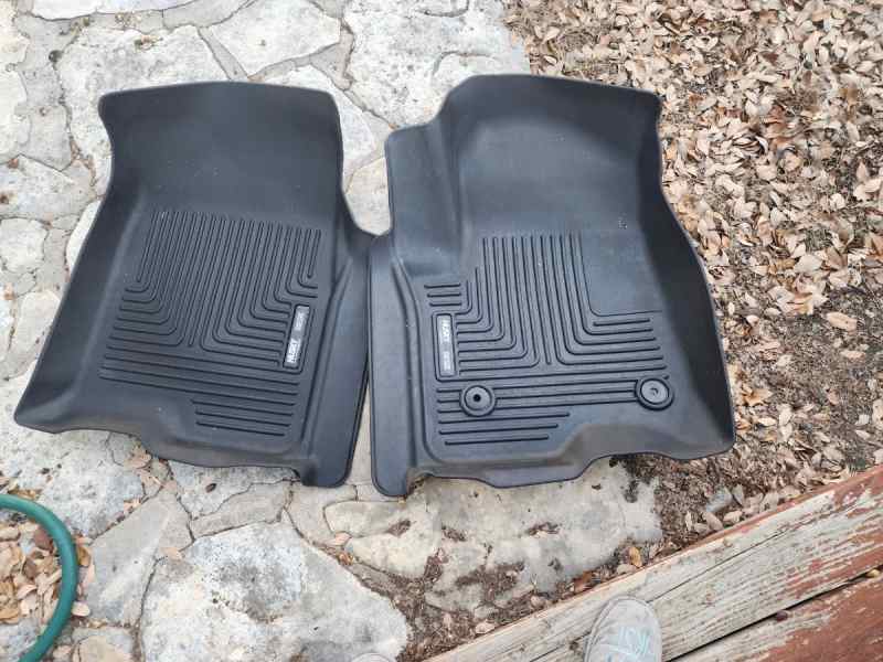 HUSKY F&amp;R &amp; AVS Bug Guard 2019 Silverado 1500