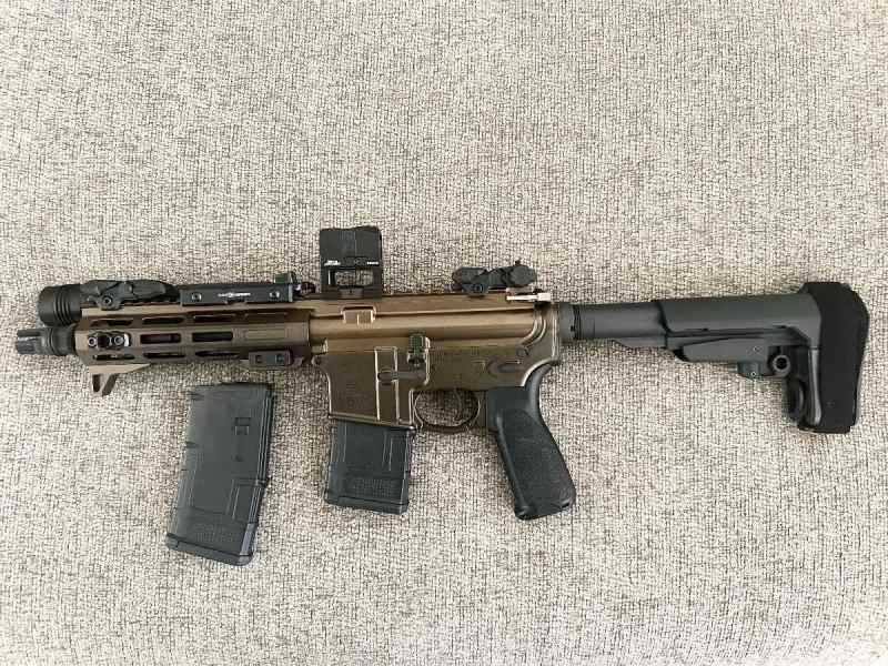 300 Blk 1.jpg