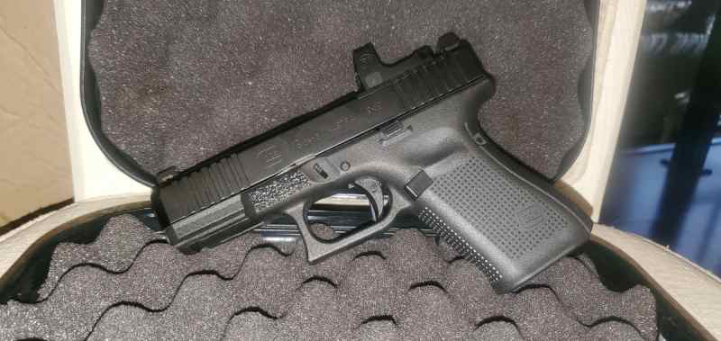 Glock 19 MOS w/ PA Red Dot, and Ameriglo Sights