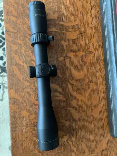 Leupold MK 3 HD 4x12 side focus as new 