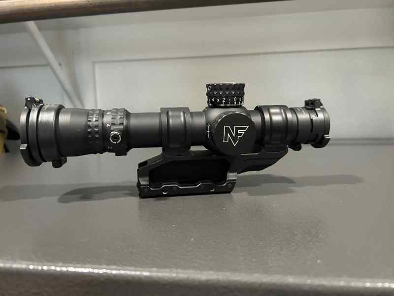 Nightforce NX8 1-8 &amp; scalar works Leap mount