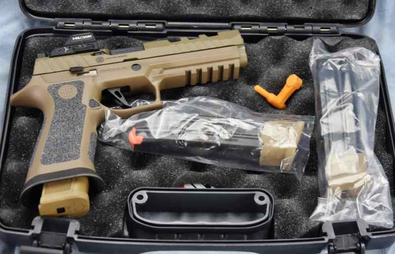 Sig  p320X5 DH3 Coyote with Holosun Dot