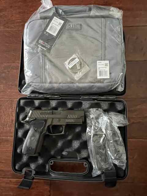 SIG SAUER P229 Legion SAO 9mm 3.9&quot; 15Rd Legion