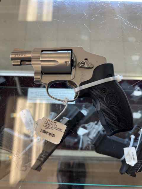 Smith &amp; Wesson Airweight  38SPL