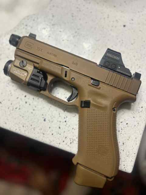 Glock 19 mos threaded barrel 