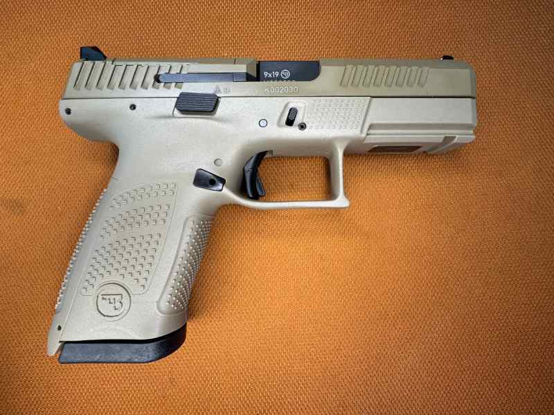 NEW IN BOX- Colt Custom -Gov't Classic - RoyalBlue