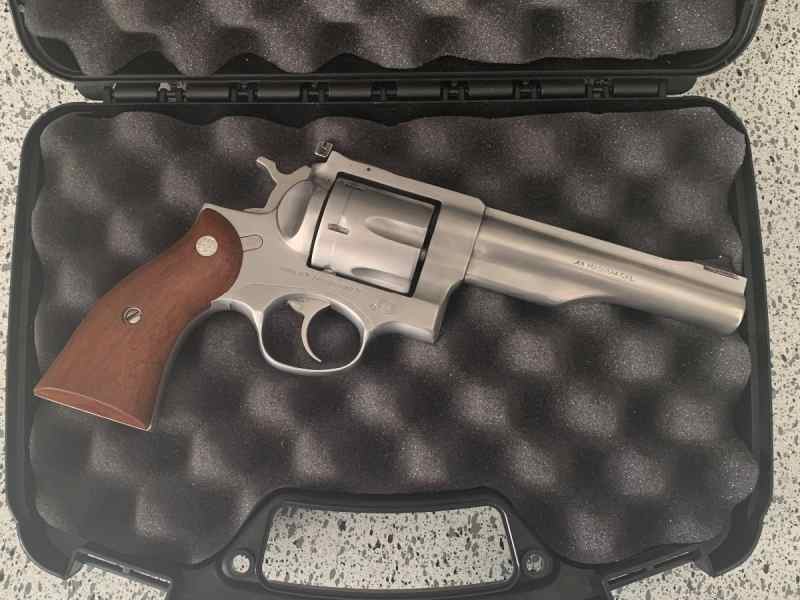 Ruger Redhawk (44 Magnum)