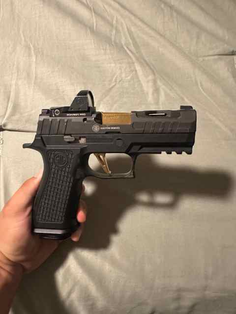 Sig P320 X-Carry Spectre