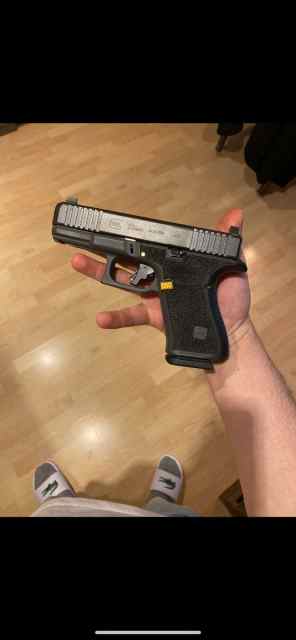 Sig P320 DH3 with 8 21 rd mags