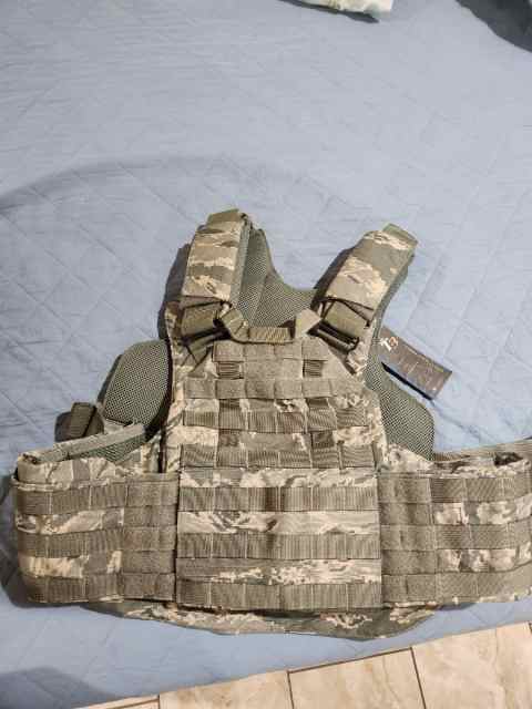 T3 geronimo 3 dual buckle plate carrier 