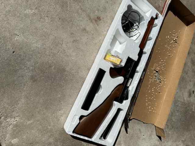 Thompson Submachine M1A1Military Gun