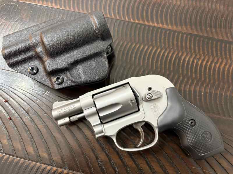 S&amp;W 638