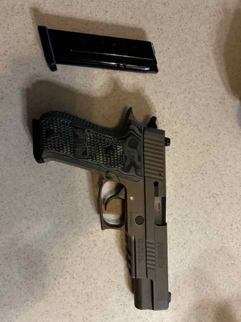 Sig P220 Elite 10MM