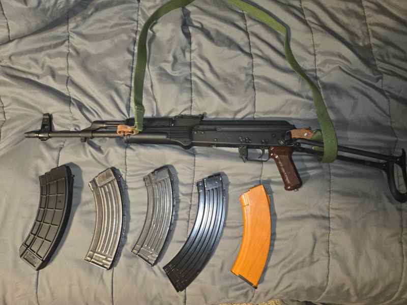 AK, 5 Mags, 200 rounds sale/trade