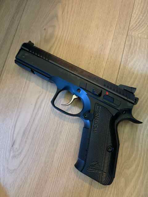 CZ AccuShadow 2 (By CZ Custom Shop)