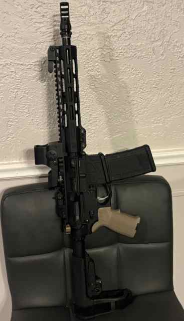 WTS/WTT - ADM UIC 300 blackout mod1 300 blk 10.5"