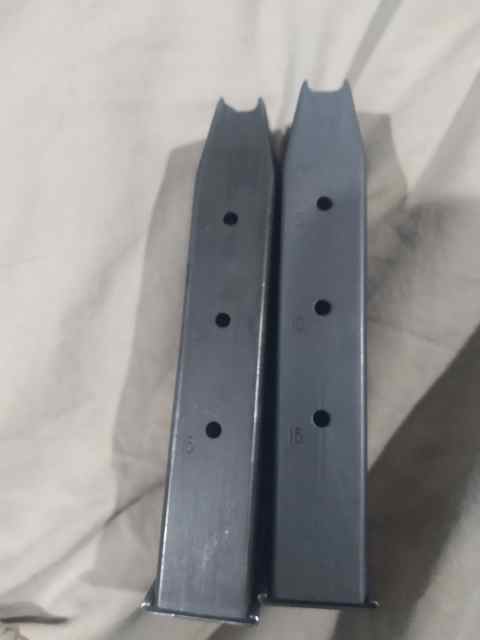 2 beretta 15 round mags 